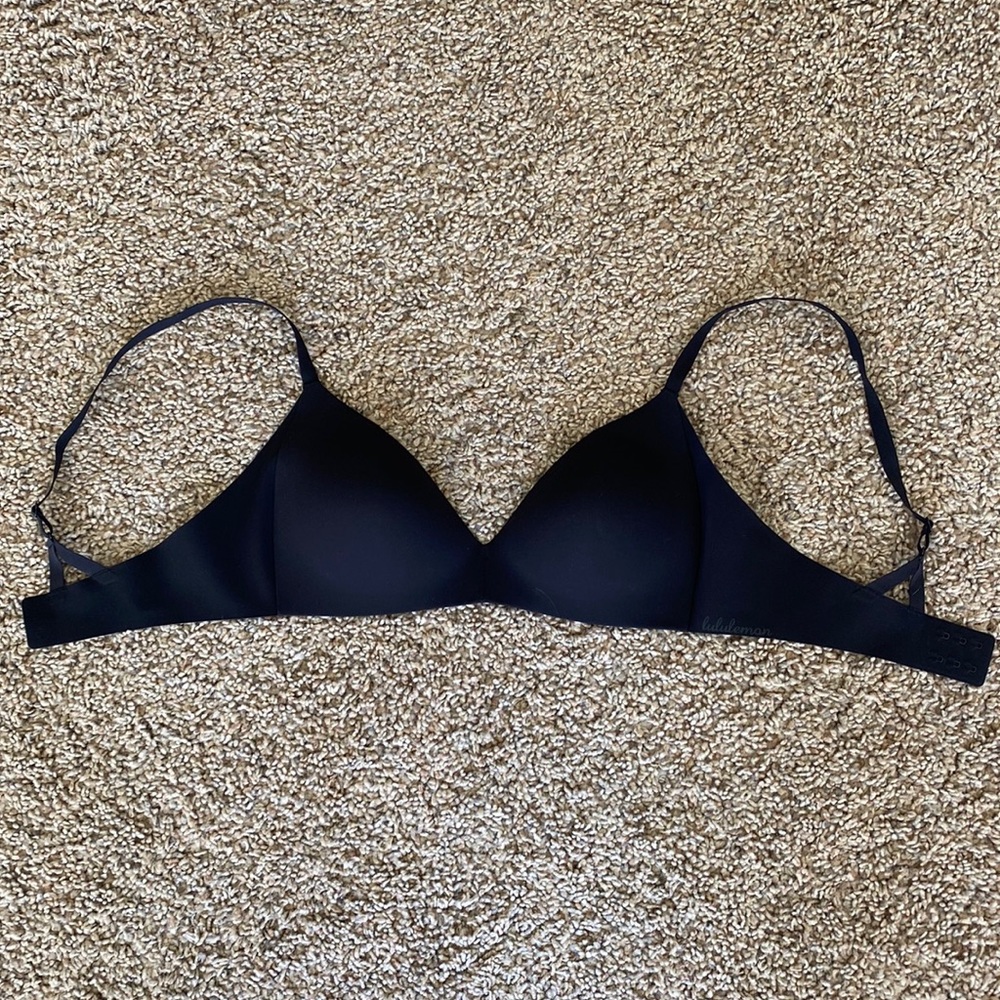 Lululemon take shape bra